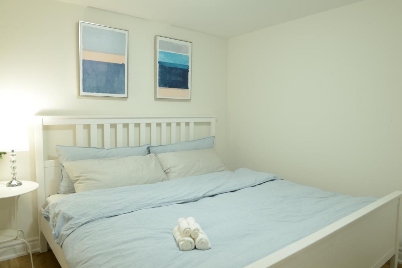 Spacious 2-Bed-Room Near Yonge & Major Mackenzie Richmond Hill Zewnętrze zdjęcie