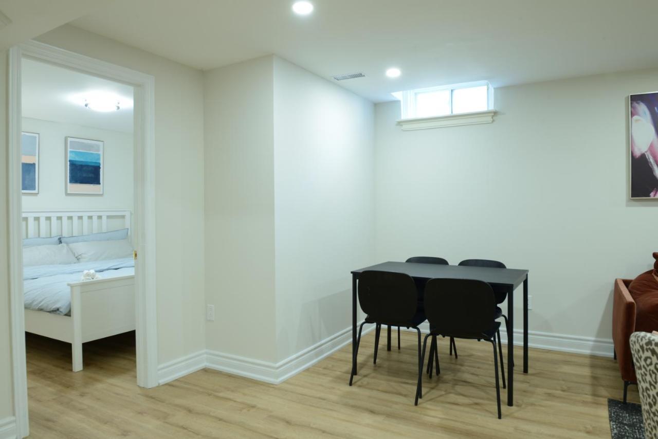 Spacious 2-Bed-Room Near Yonge & Major Mackenzie Richmond Hill Zewnętrze zdjęcie