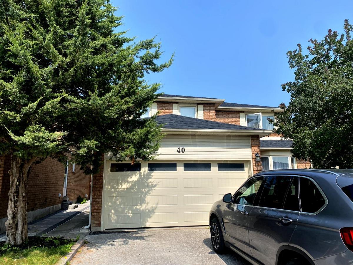 Spacious 2-Bed-Room Near Yonge & Major Mackenzie Richmond Hill Zewnętrze zdjęcie